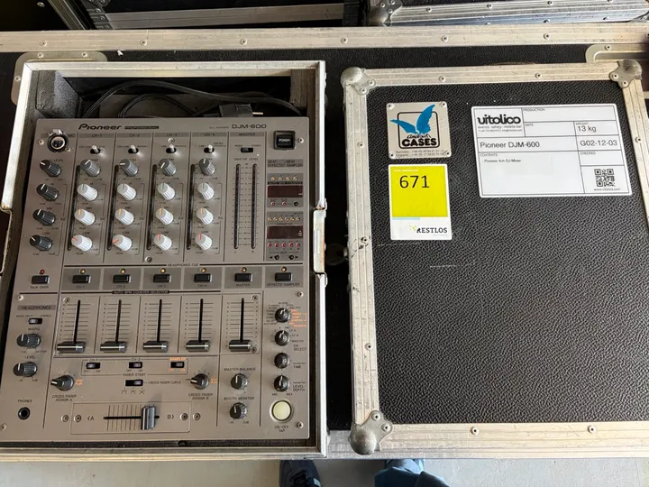 Pioneer DJM - 600 inkl. Case
